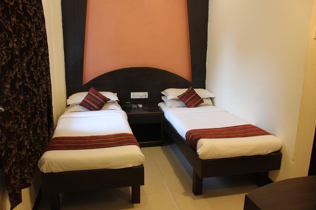Hotel Fortune Mumbai Bagian luar foto