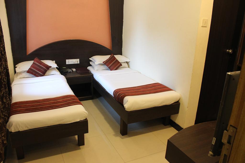 Hotel Fortune Mumbai Bagian luar foto