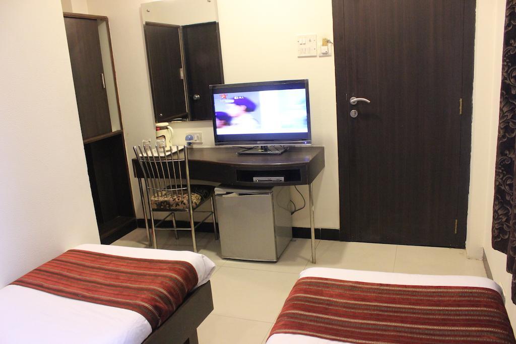 Hotel Fortune Mumbai Bagian luar foto