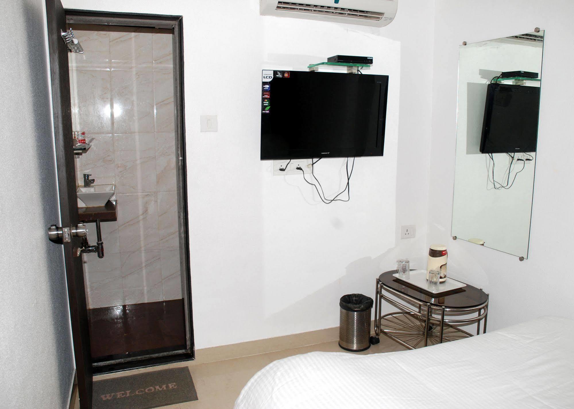 Hotel Fortune Mumbai Bagian luar foto