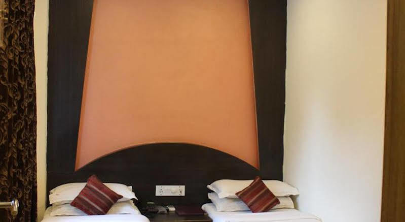 Hotel Fortune Mumbai Bagian luar foto